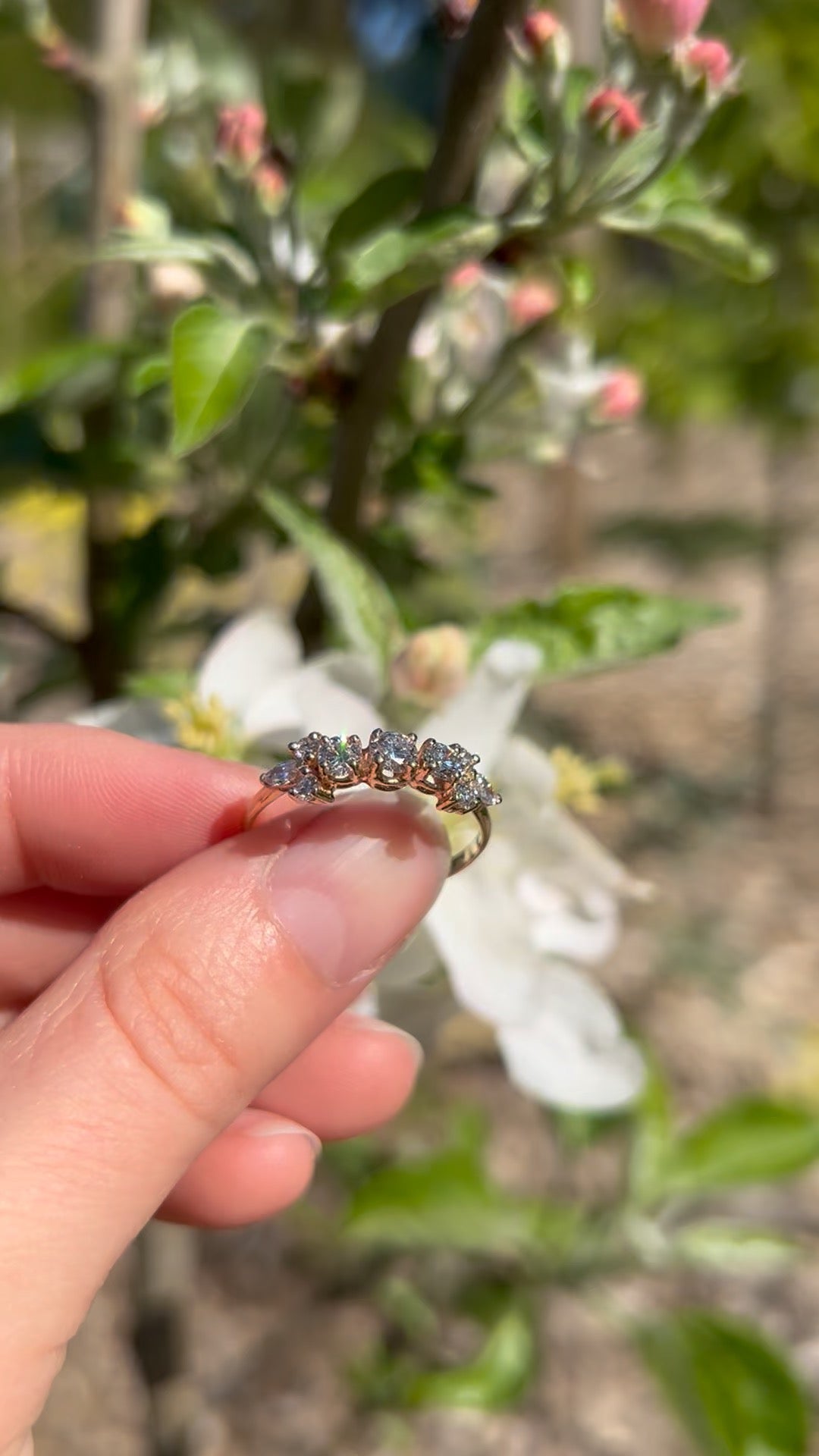 Elegant 14KY Gold 9 Stone Diamond Ring